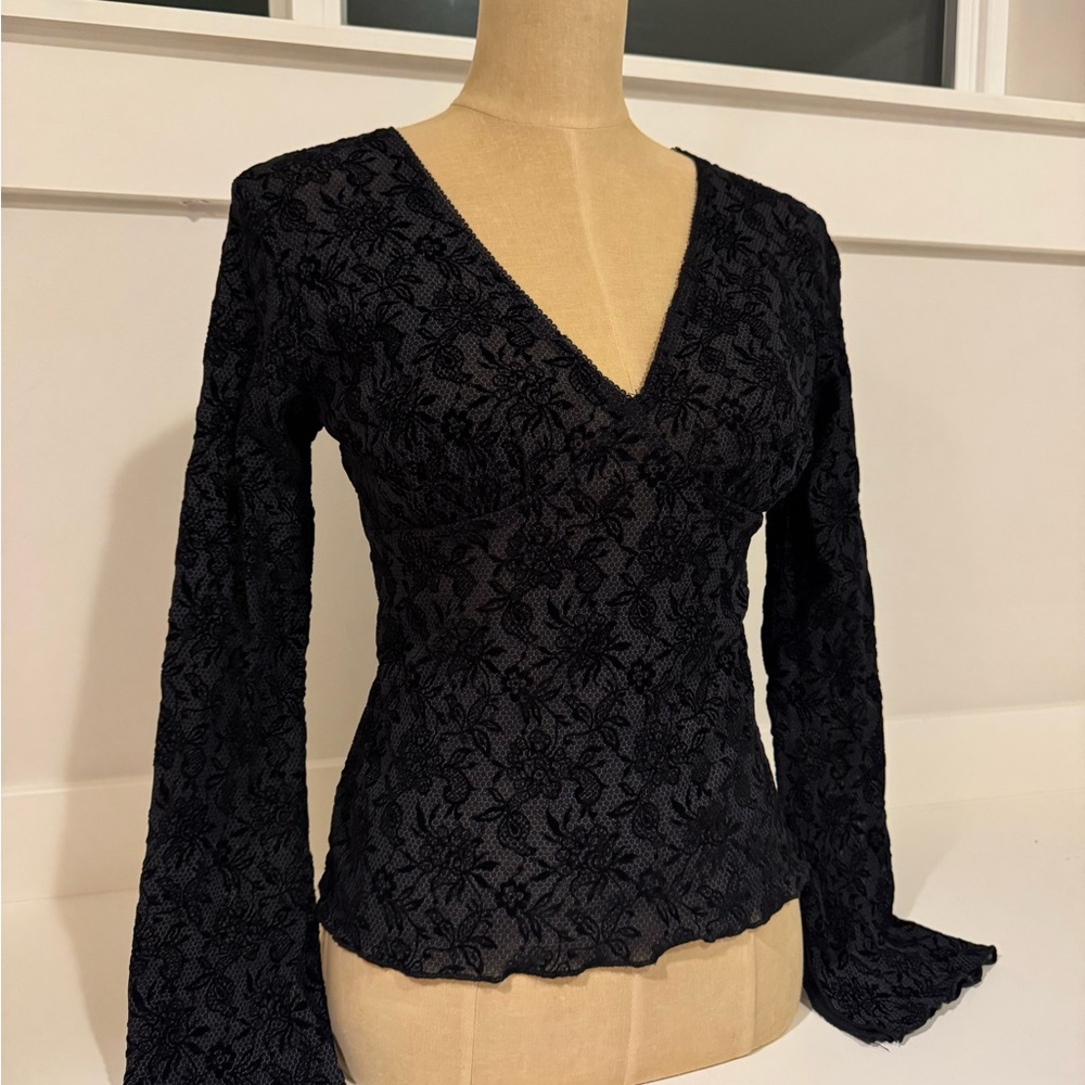 Elegant Black Lace V-Neck Top